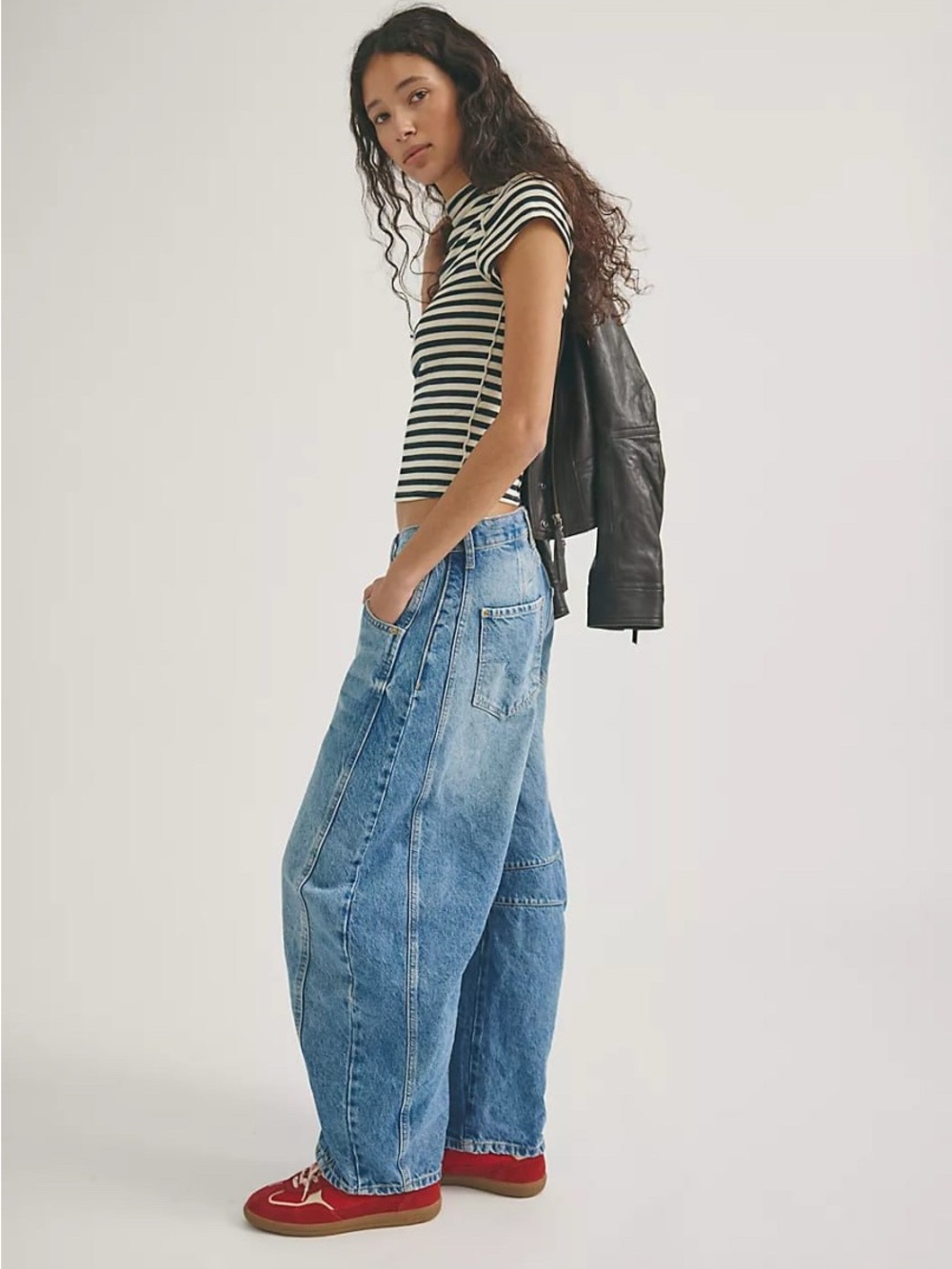 We The Free Good Luck Mid-Rise Barrel Jeans - Picture 3 of 4